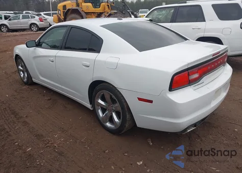 2013 Dodge Charger Se z USA, uszkodzony, nr VIN 2C3CDXBG1DH566677